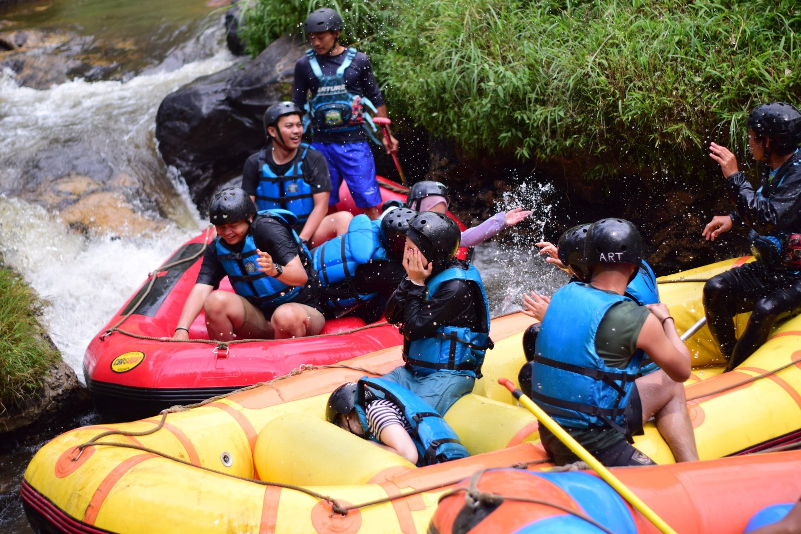 Paket Rafting 